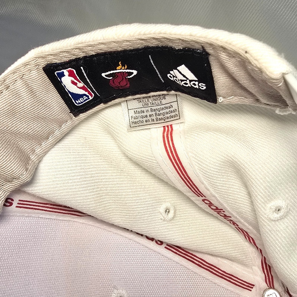 Adidas Miami Heat Snapback Hat White Red NBA Mesh Adjustable Baseball Cap Adult - Picture 7 of 8
